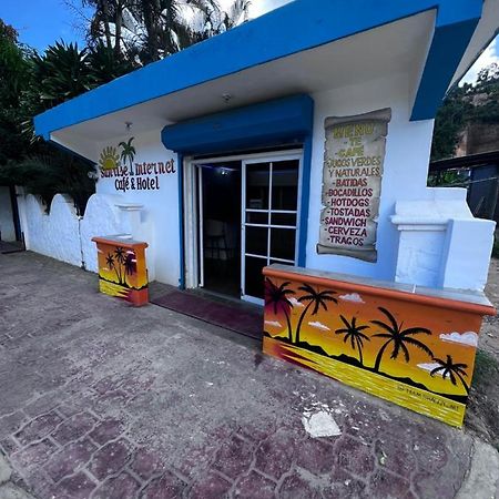 Sunrise Internet Cafe And Hotel Las Terrenas Bagian luar foto