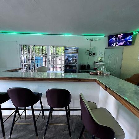 Sunrise Internet Cafe And Hotel Las Terrenas Bagian luar foto