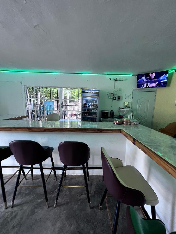 Sunrise Internet Cafe And Hotel Las Terrenas Bagian luar foto