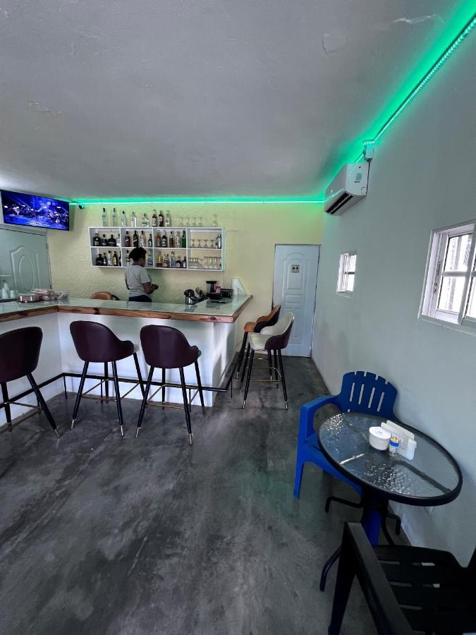 Sunrise Internet Cafe And Hotel Las Terrenas Bagian luar foto